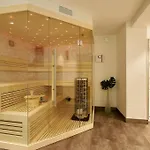 Mit Whirlpool Und Sauna Nyaraló