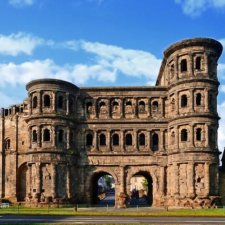 Mit Whirlpool Und Sauna