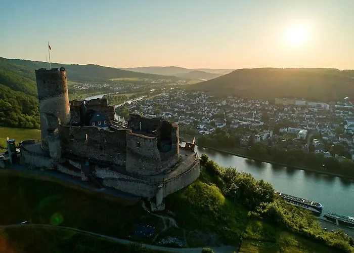 Mit Whirlpool Und Sauna *